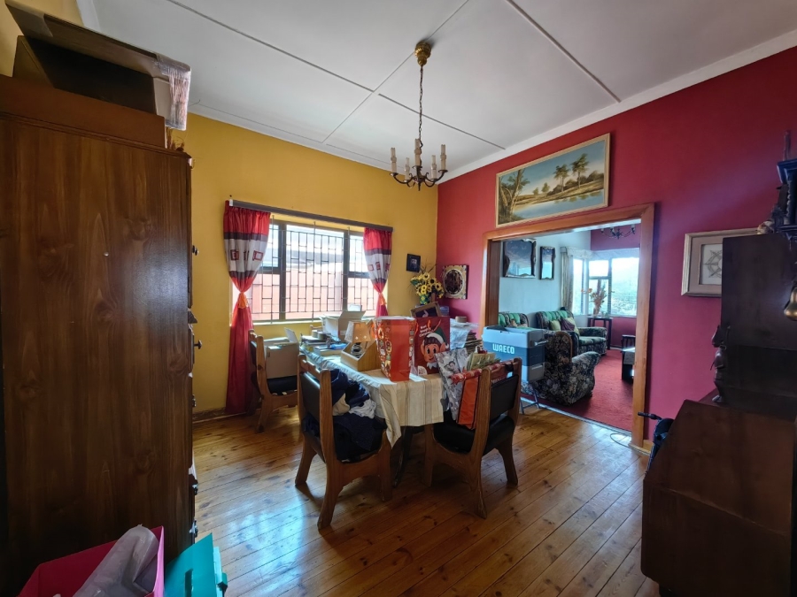 6 Bedroom Property for Sale in Glenlilly Western Cape